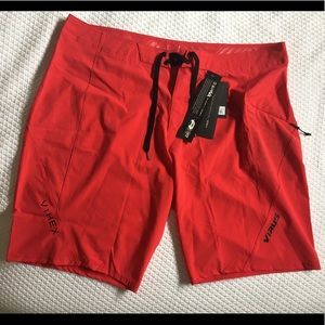Virus Airflex 2 Training Short in Red Size 40